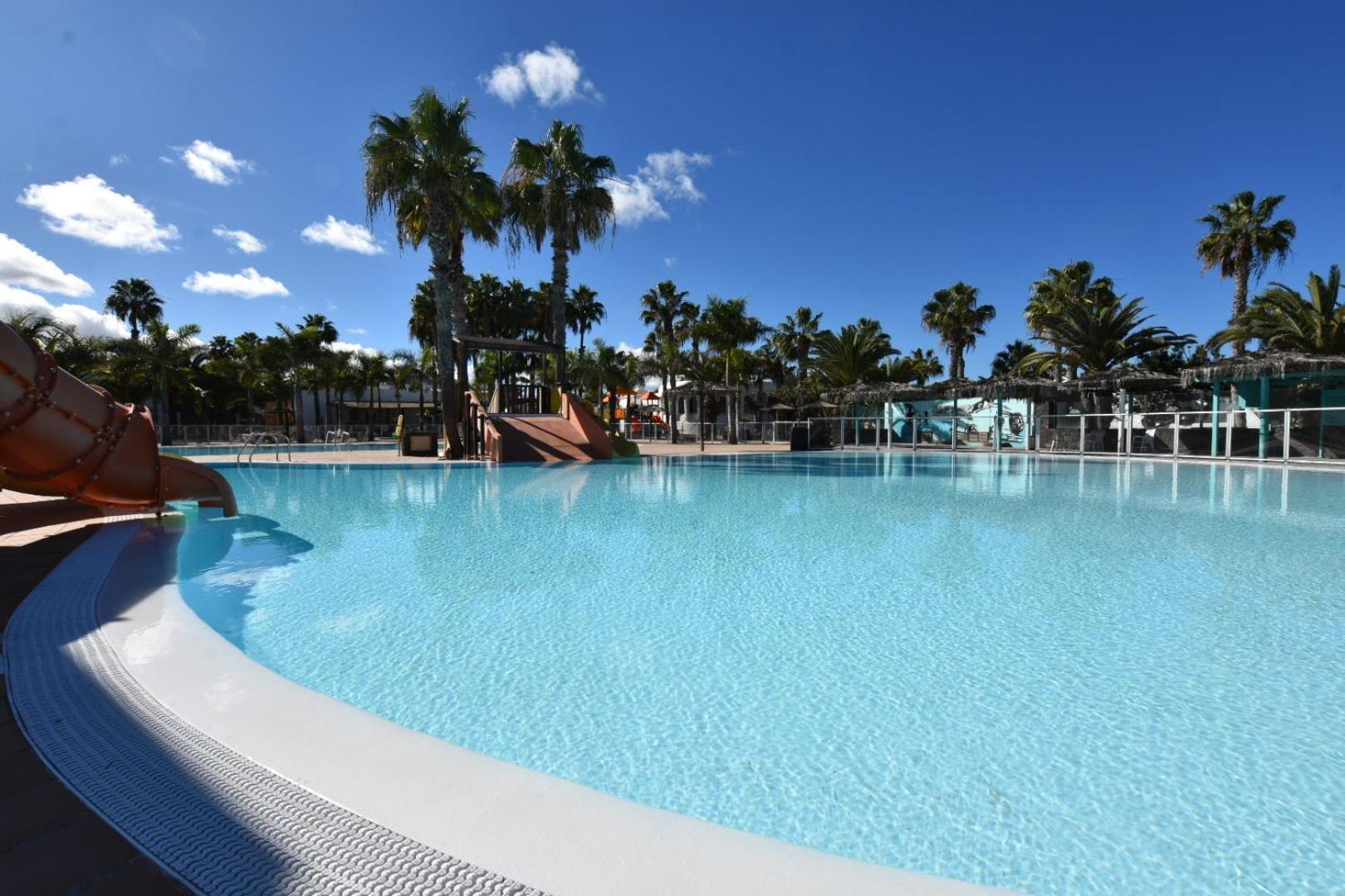 Book Jet - Oasis Dunas Apartment Relax & Maxi Pool Corralejo Eksteriør billede